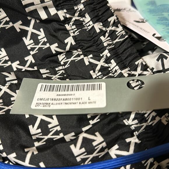 OFF-WHITE monogram nylon pants Black - Picture 12 of 16